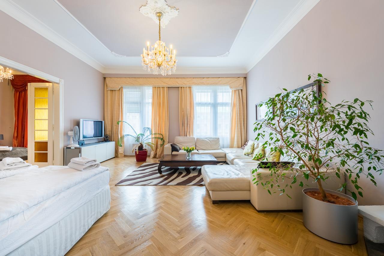 Wenceslas Square Apartment Prague Ngoại thất bức ảnh