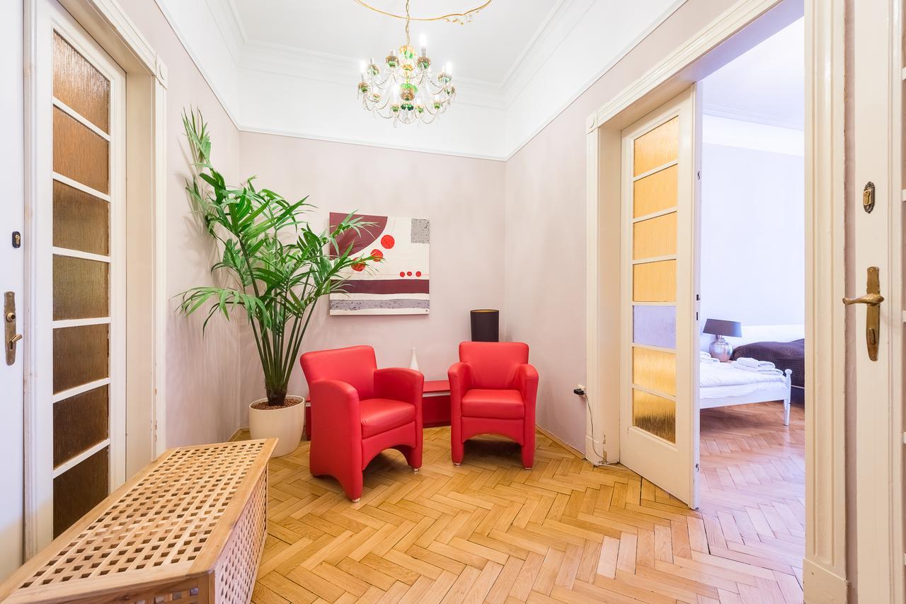 Wenceslas Square Apartment Prague Ngoại thất bức ảnh